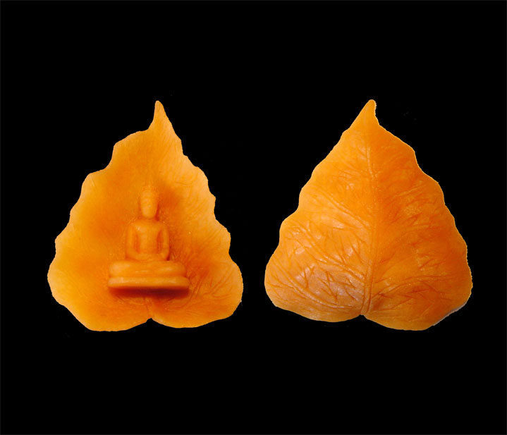 Gorgeously Sacred Thai Buddha Backed on Bodhi Leaf